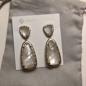 Kendra Scott gold and ivory earrings